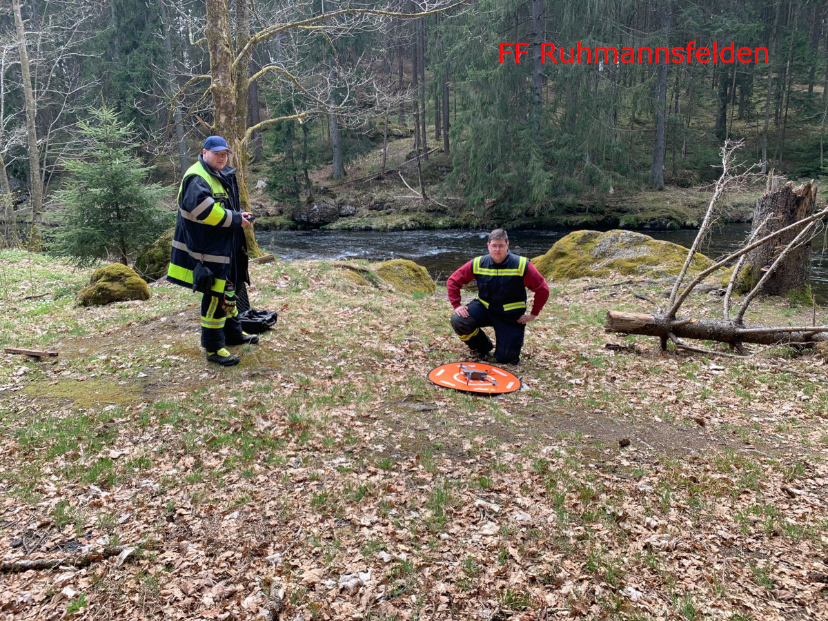 23.04.2022 10:41 Uhr THL 1 Vermisstensuche 23.04.2022 10:41 Uhr THL 1 Vermisstensuche